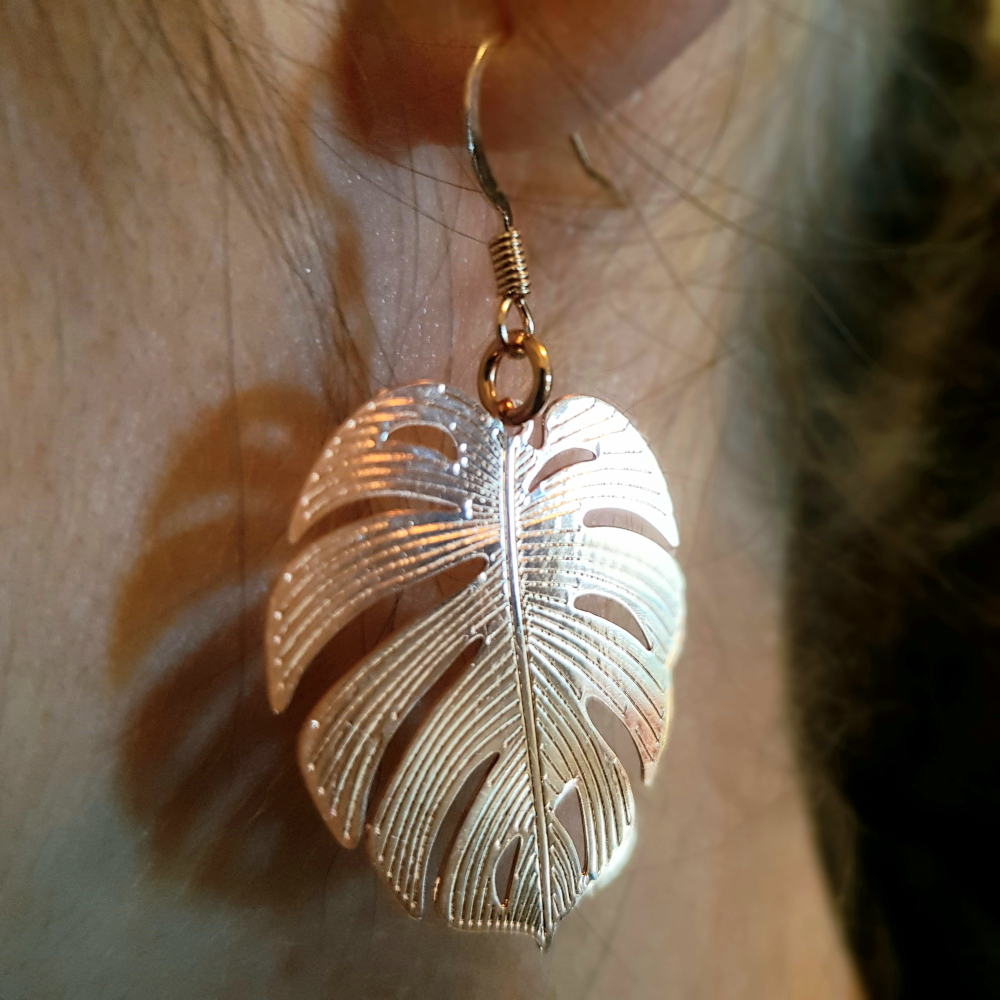 Ohrring Blatt in Rosegold