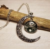Halskette Halbmond Yin und Yang