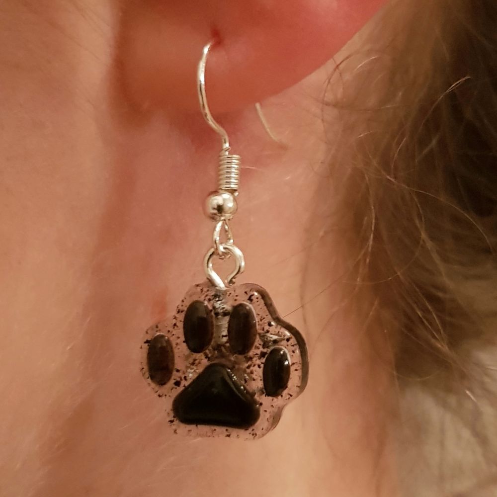 Ohrring Pfote mit Tierhaar